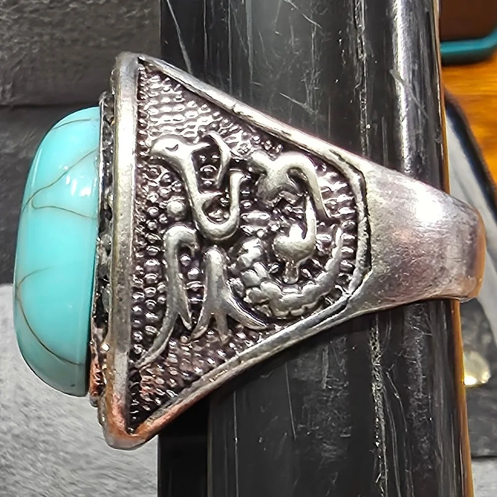 New Chunky‎ Faux Turquoise Cabochon Ring Size 9.5 SilverTone Clear Rhinestones